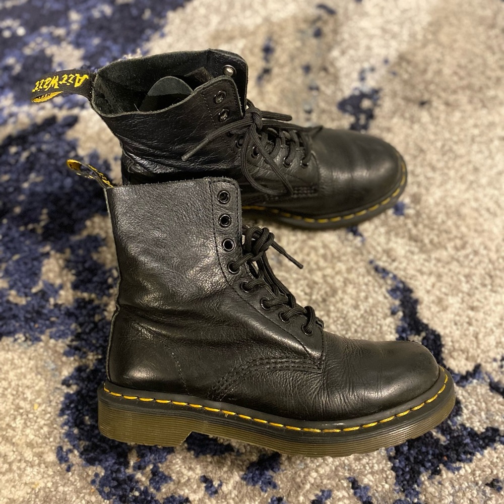 Dr Martens US size 6 Pascal Vegan!